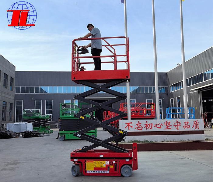 广西自行走高空升降平台