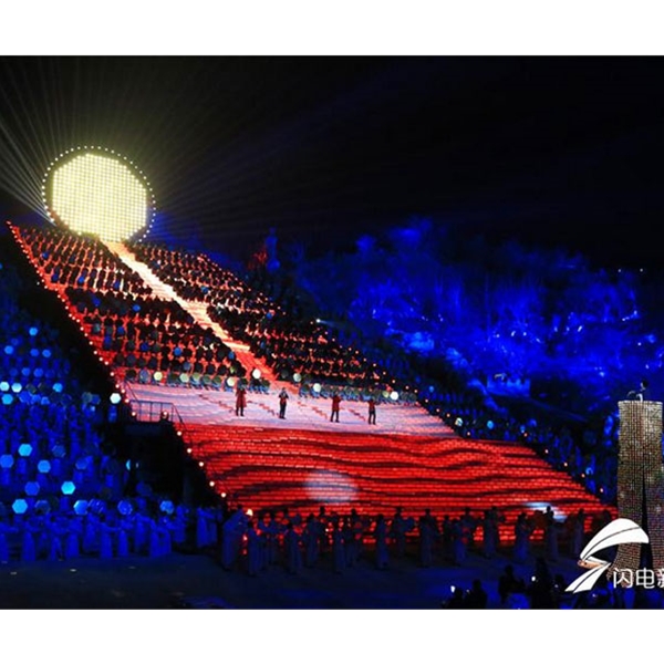 广西央视春晚泰安站御用升降舞台